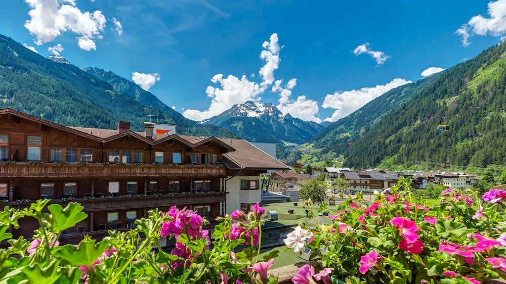 Фото Strass - Sport & SPA Hotel