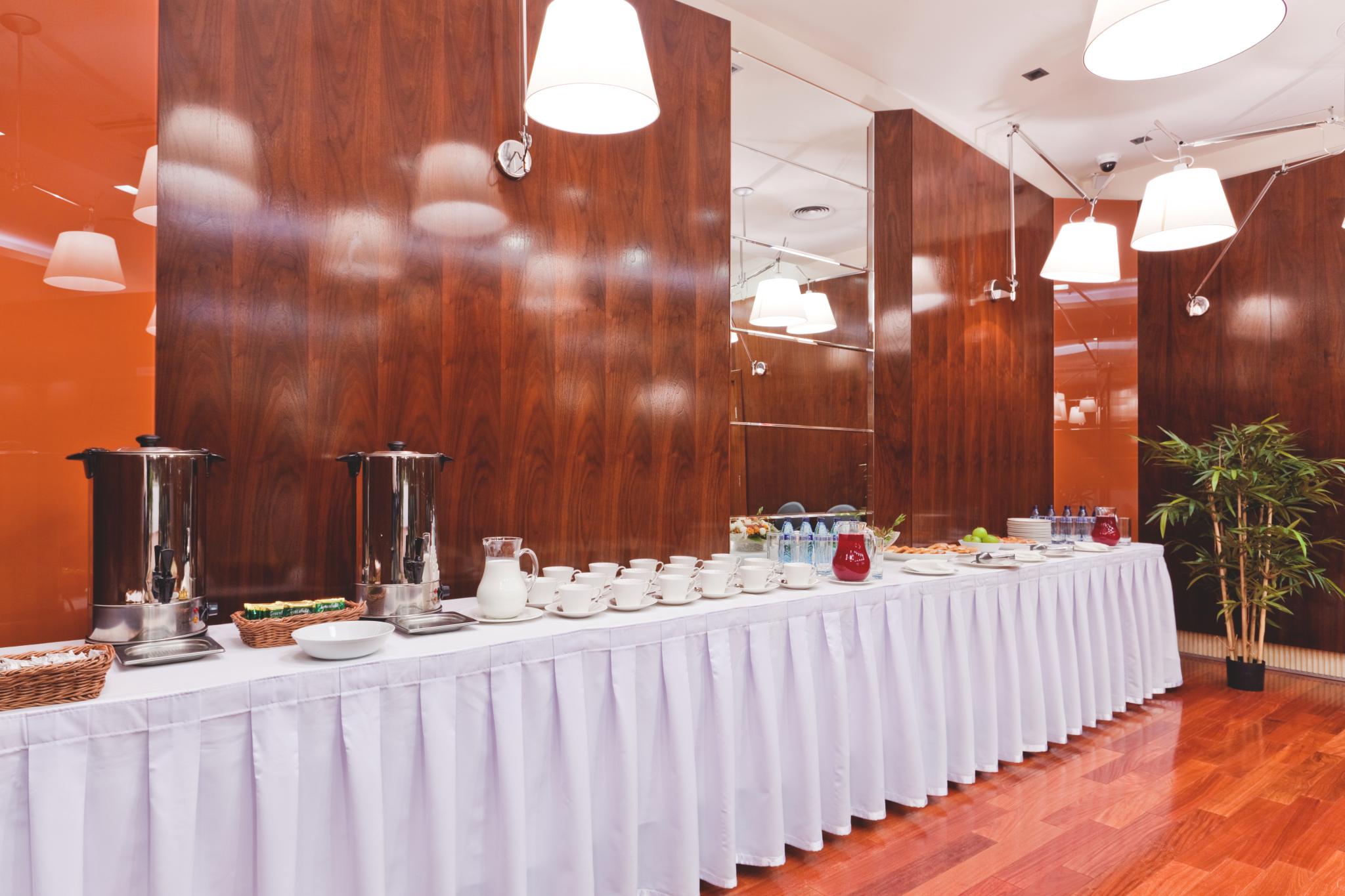 Фото East Gate Hotel