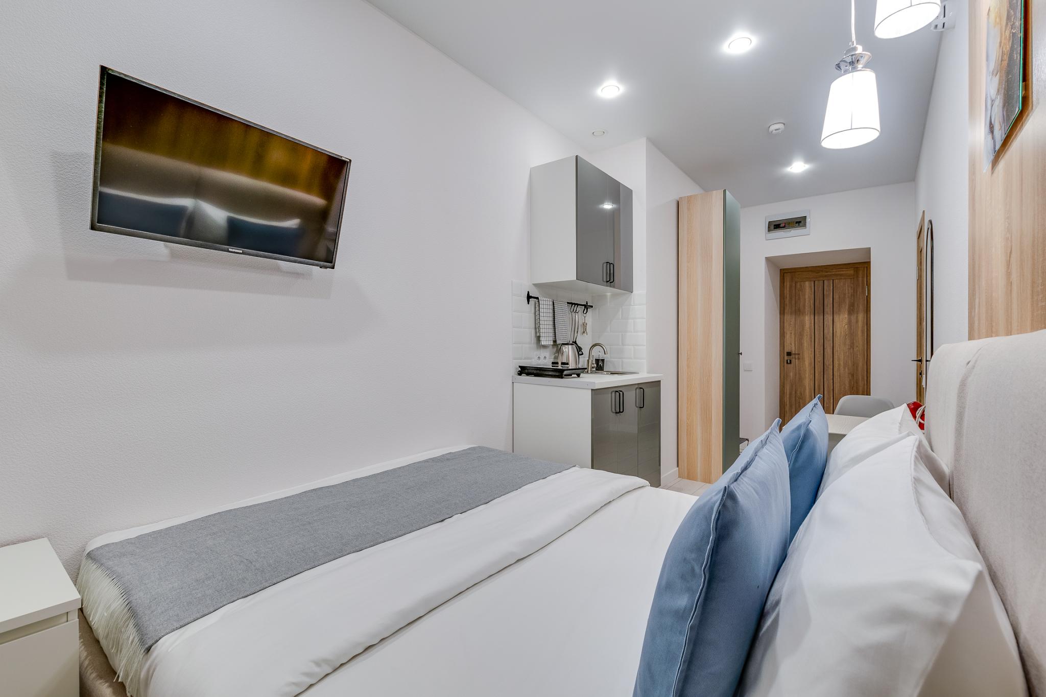 Фото Arlo Ломоносова