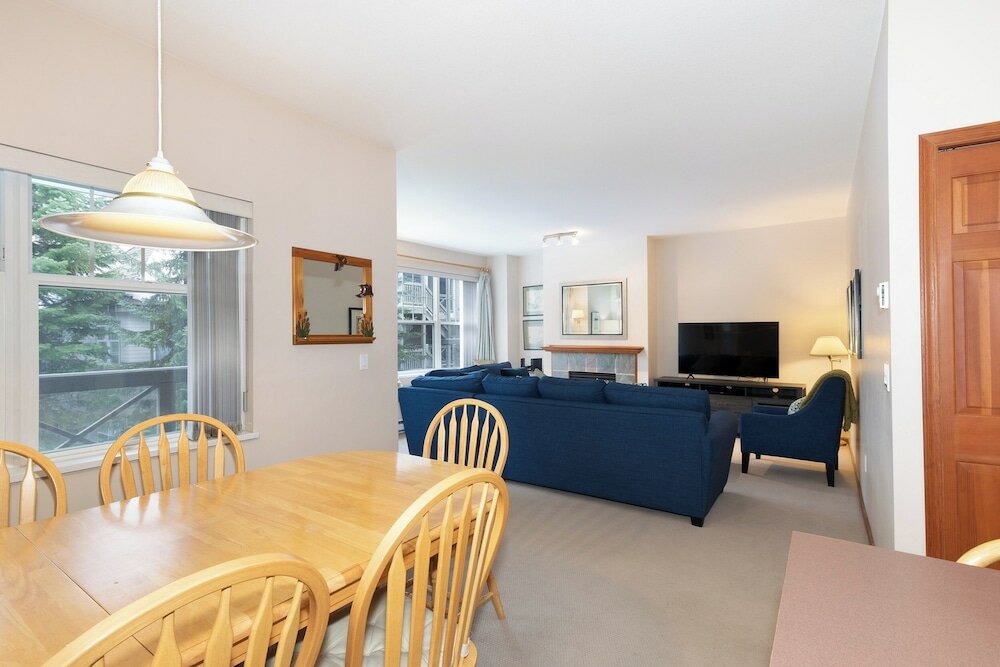 Фото Deer Run by Whistler Premier