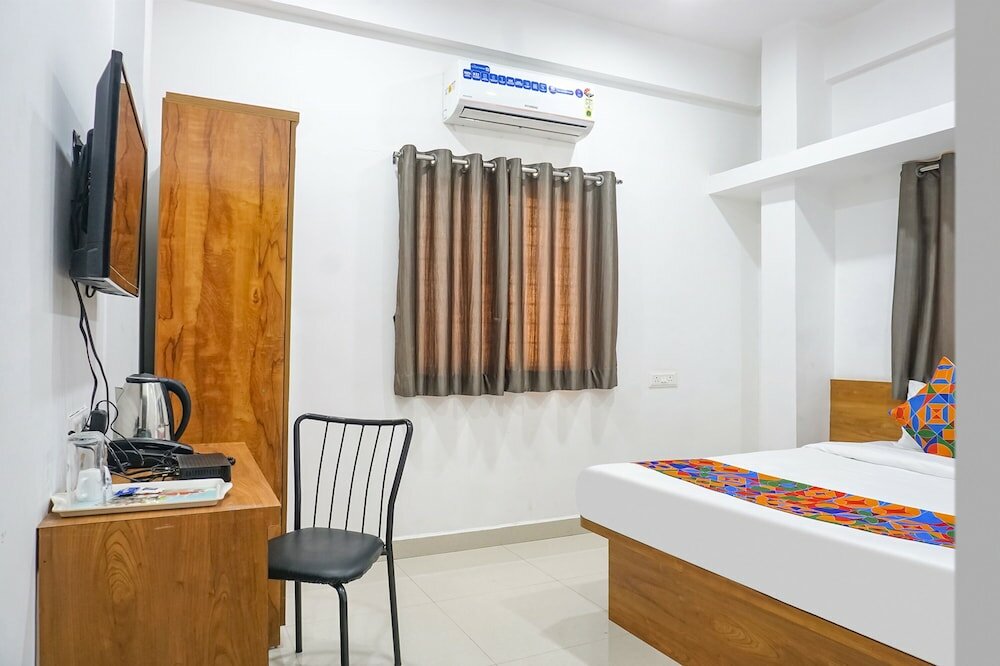 Фото Fabhotel White House