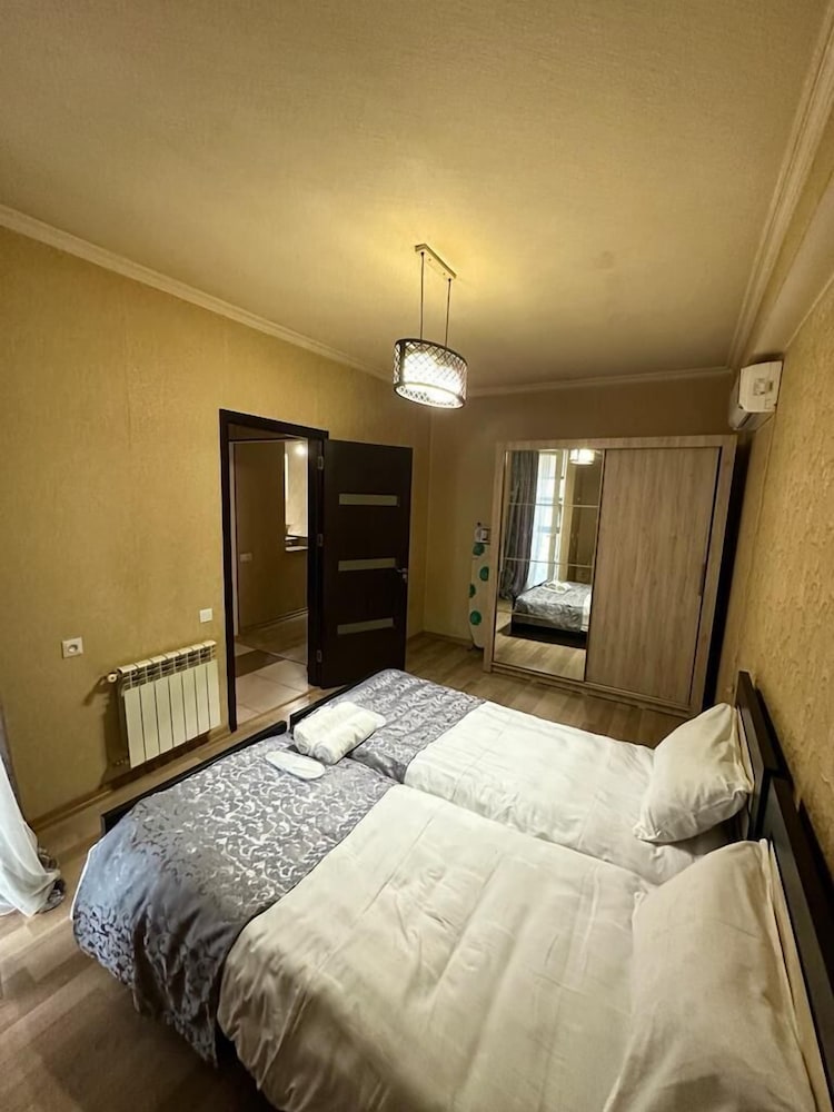 Фото Апартаменты Qeroli