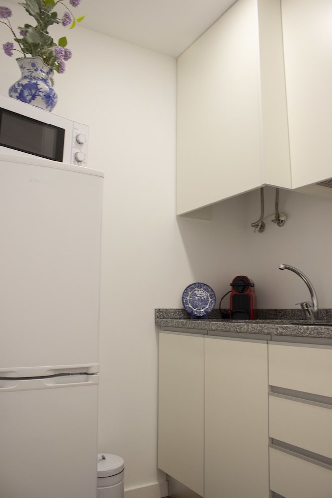 Фото Red House by the River