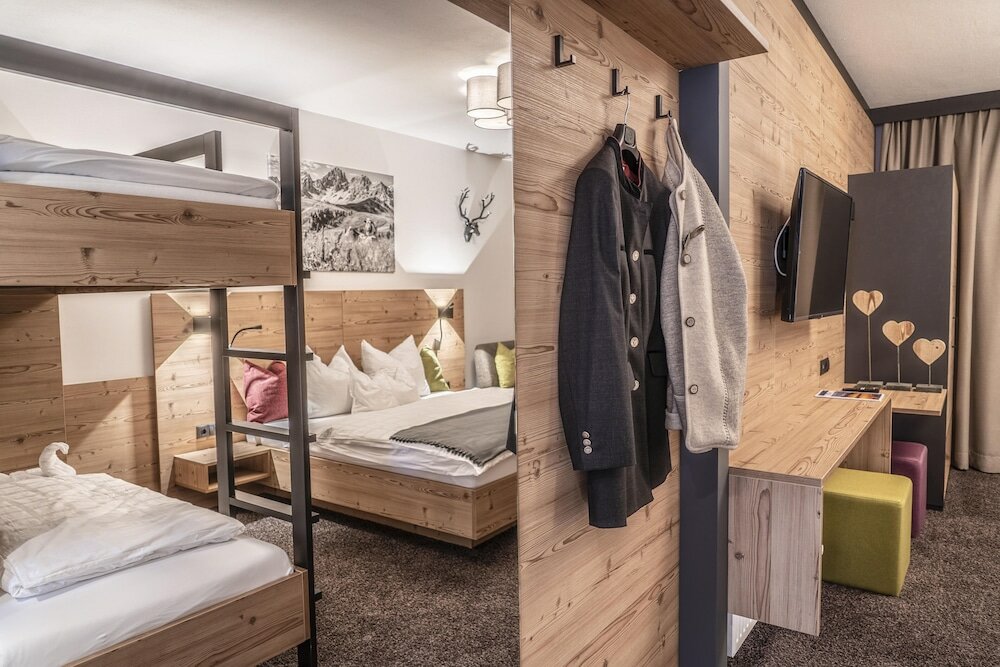 Фото Sweet Cherry Boutique & Guesthouse Tyrol