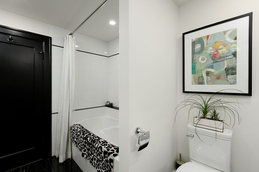 Фото 522 Vancouver Avenue