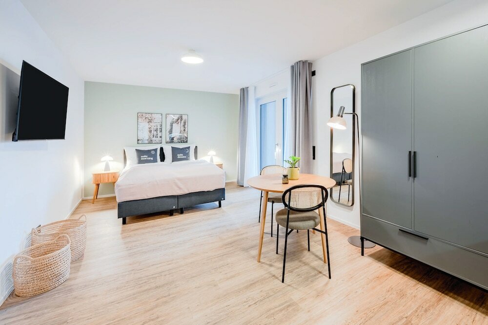 Фото Limehome Metzingen Wilhelmstr