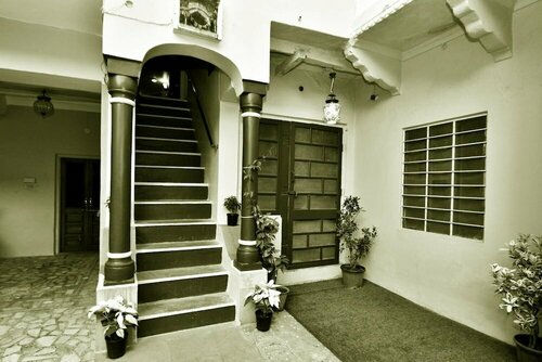 Гостиница Pink Elephant Haveli - Hostel в Джайпуре