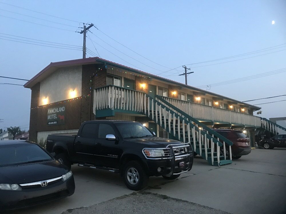 Фото Ranchland Inn