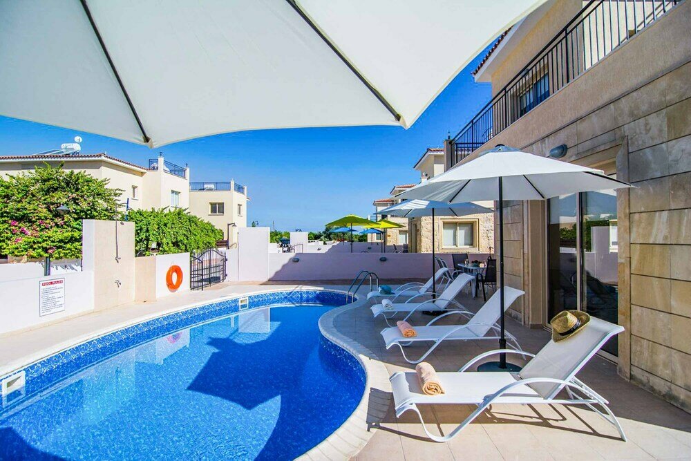 Фото Latchi Valley Villa