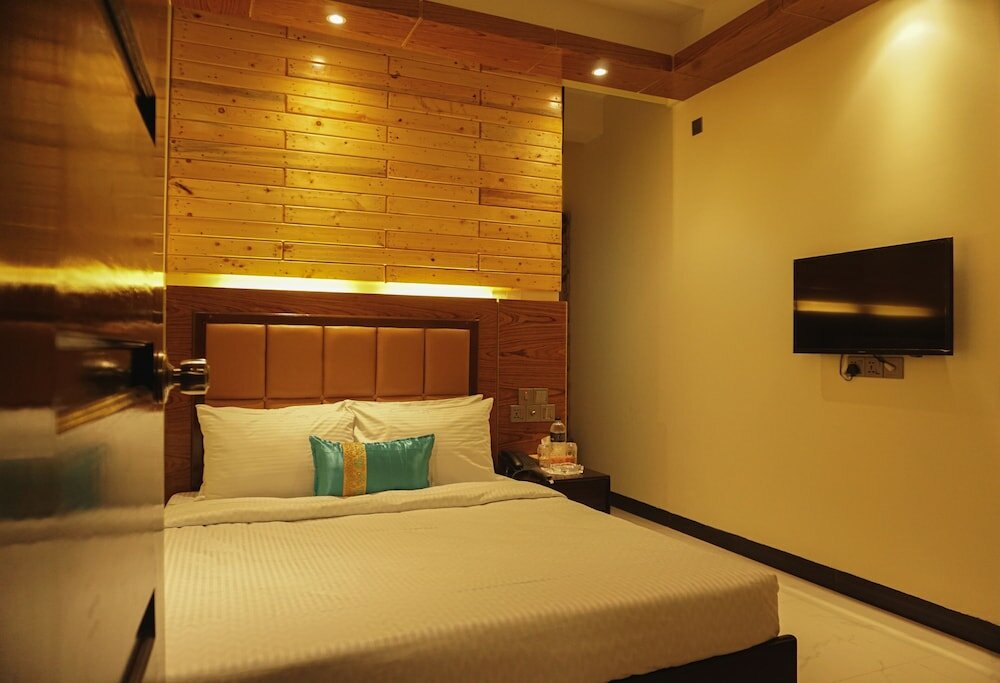 Фото Hotel Musafir