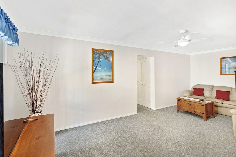 Фото Farm Road, 6a