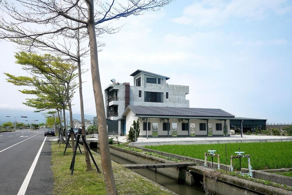 Фото Howj Hostel