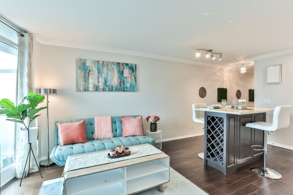 Фото Lively Urban Condo in Old Toronto