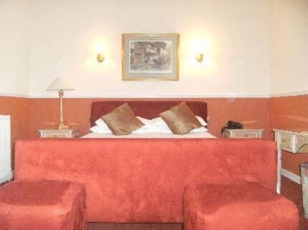 Фото The City Hotel