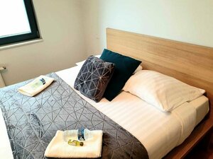 Large Retro Chic Flat 100m2 in City Center - Parking (Luxembourg, Rue de Strasbourg), hotel