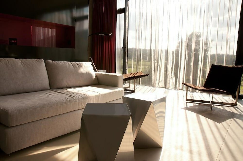 Фото Miura Hotel