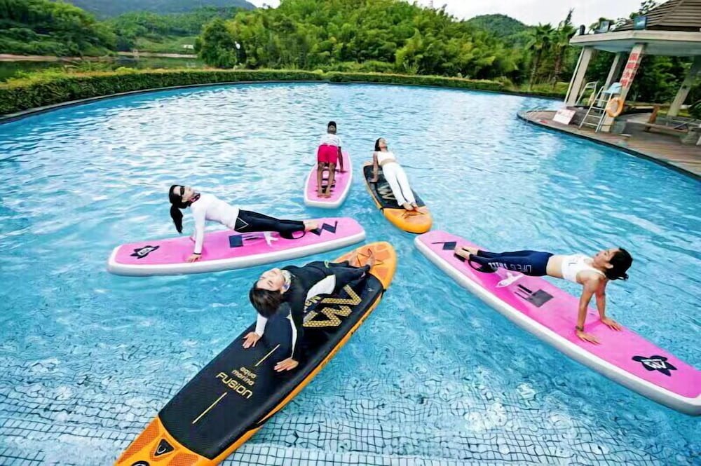 Фото New Century Resort Jiu Long Lake Ningbo