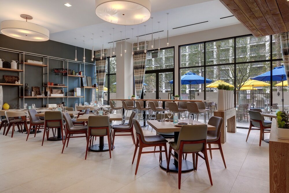 Фото Hilton Garden Inn Anaheim Resort