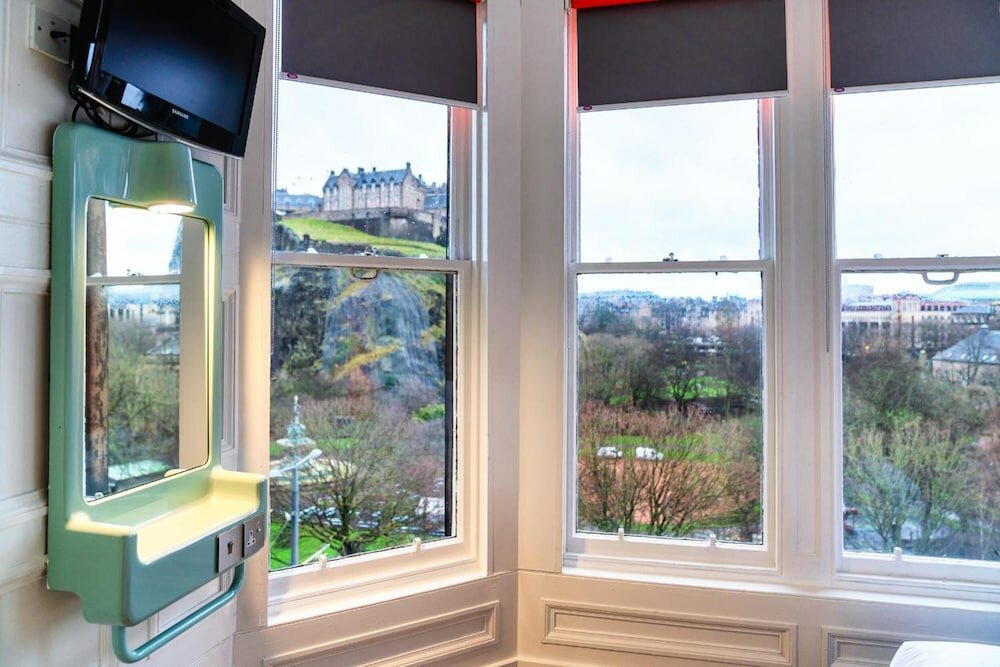 Фото easyHotel Edinburgh