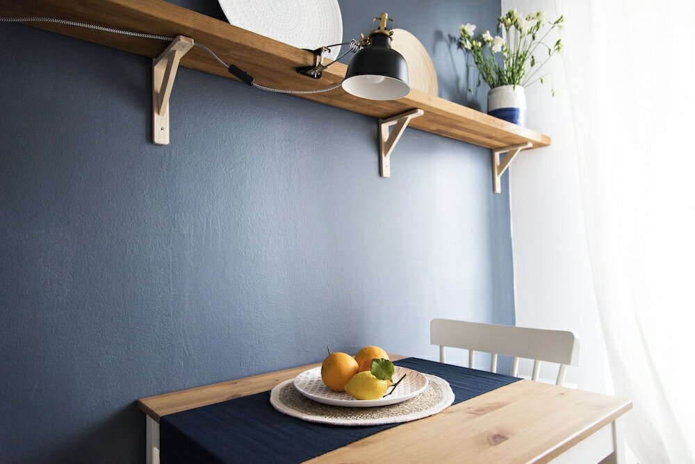 Фото Sweet Flat near Metro Stop