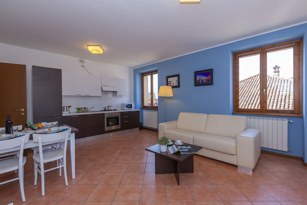 Фото Fontana Del Lago Apt. 9