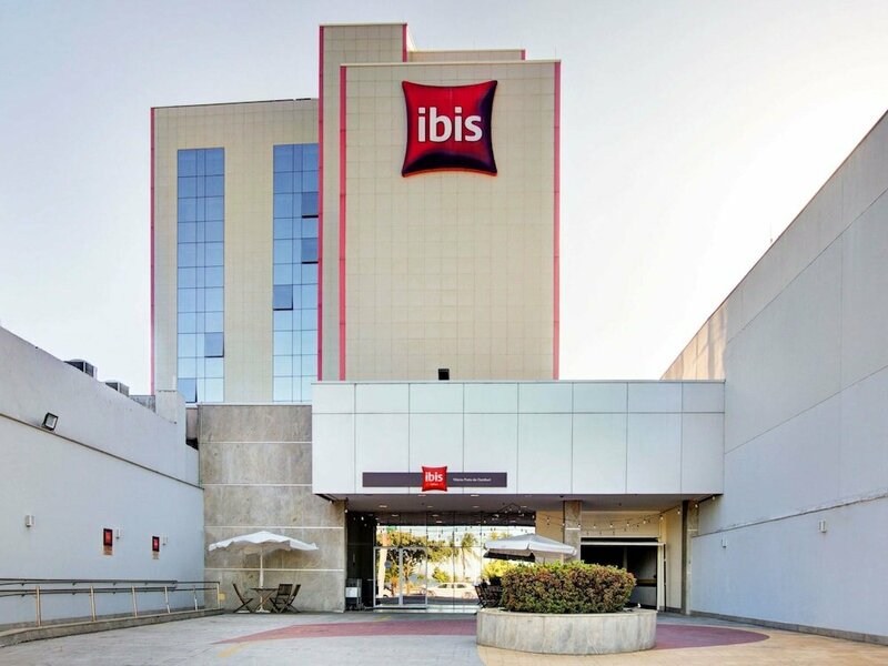 Гостиница Ibis Vitoria Praia de Camburi в Витории