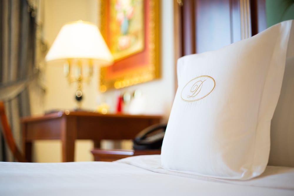 Фото Swiss Diamond Hotel Prishtina