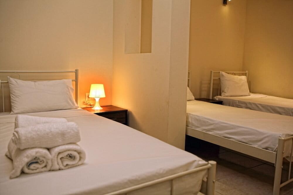 Фото Niriides Beach Hotel