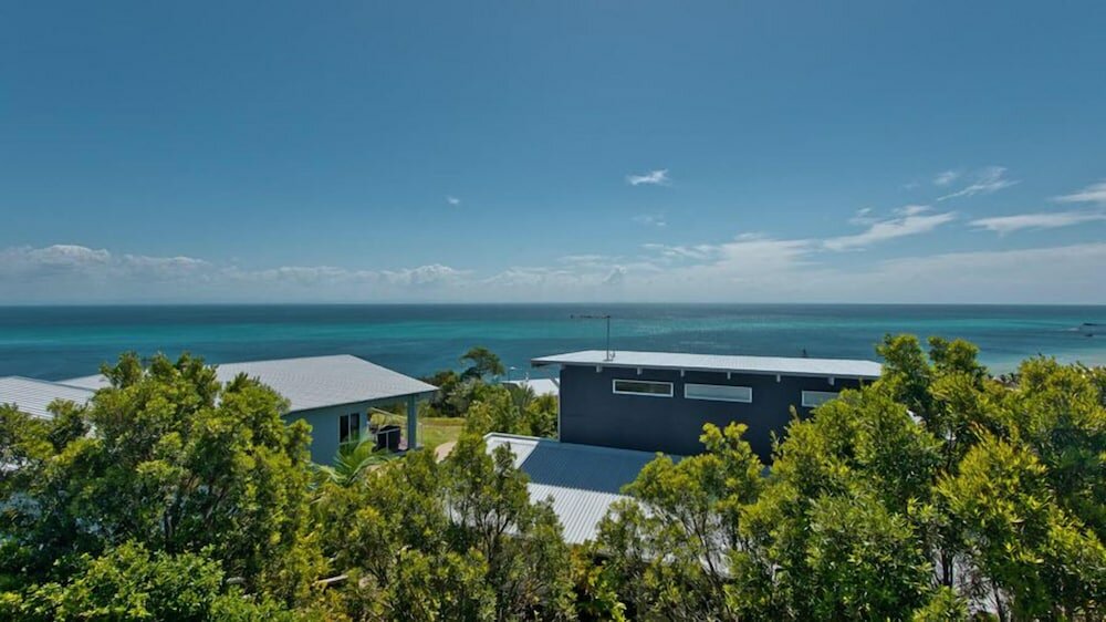 Фото Blue Crab Beach House