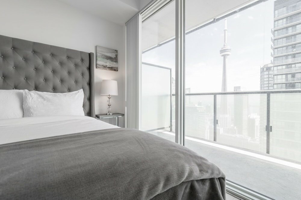 Фото Metropolis Suites - Peter St