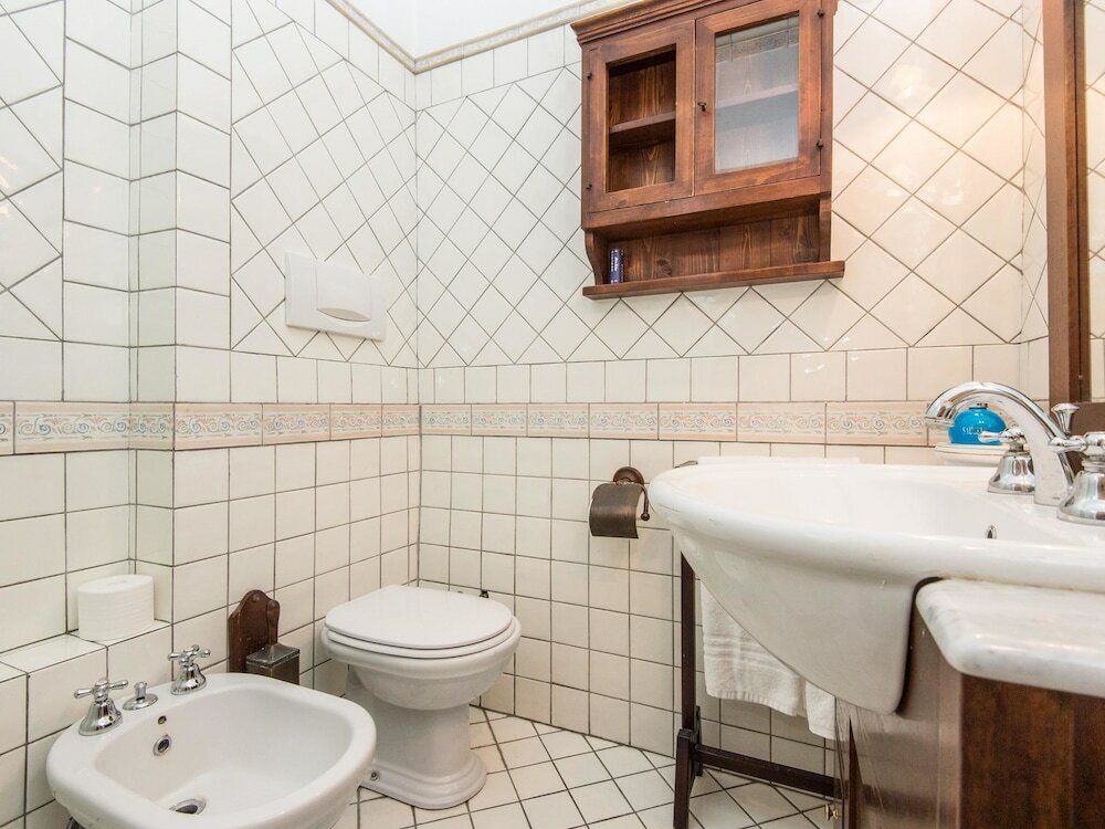 Фото Rsh Spanish Steps Luxury Apartment