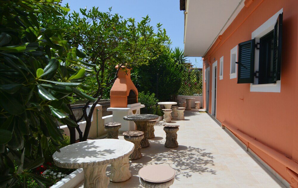 Фото Wings Apartments