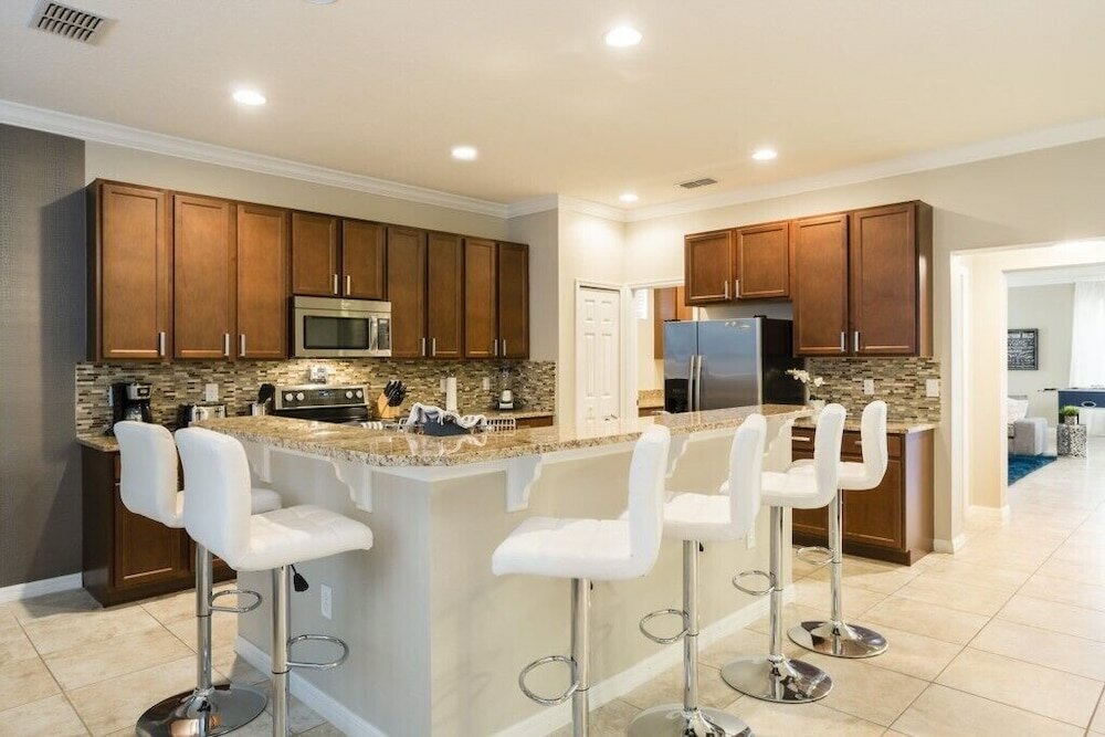 Фото Amazing 6 Bedroom House