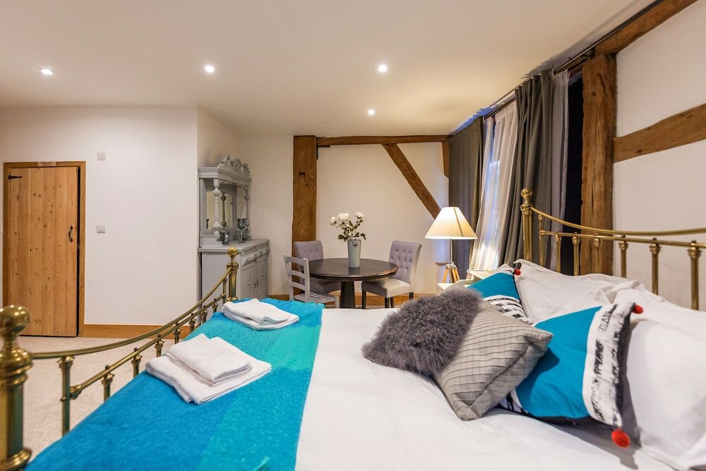 Фото The Tithe Barn