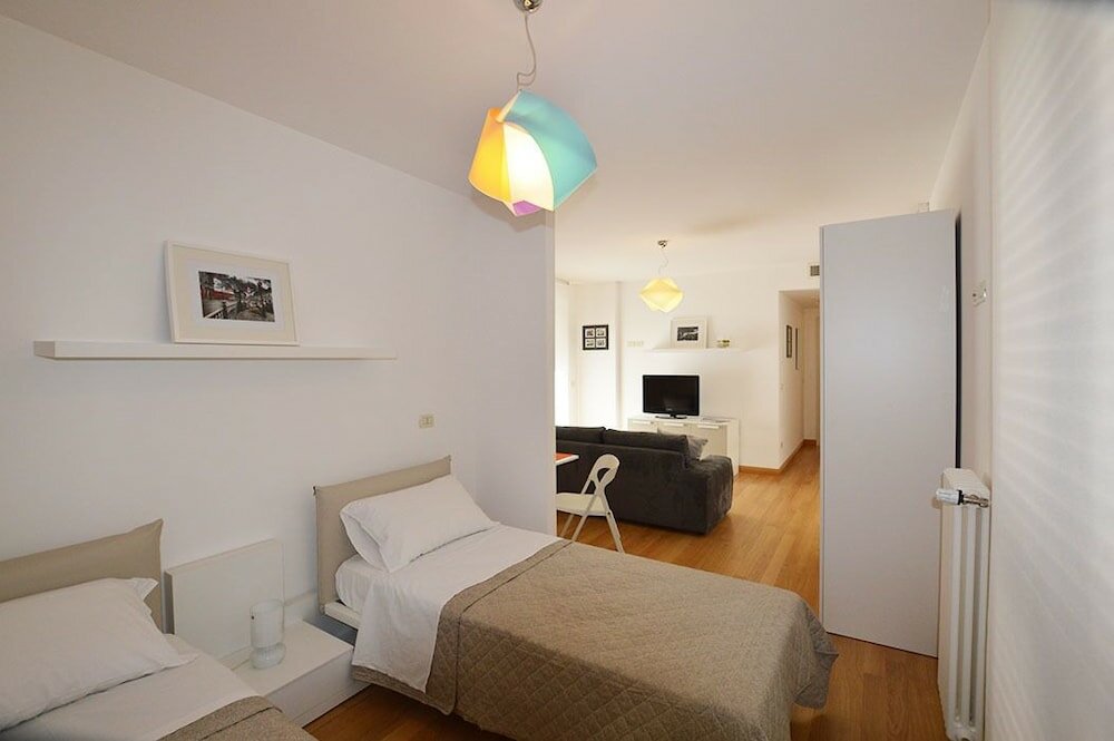 Фото Le Residenze di VIA Lo Re