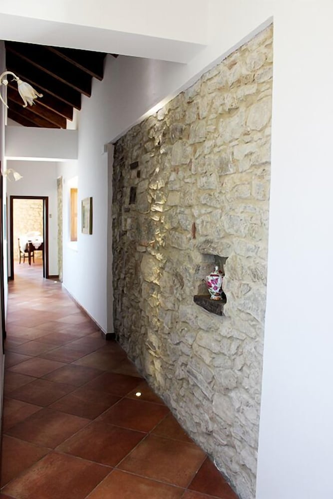 Фото Casale Acquaviva