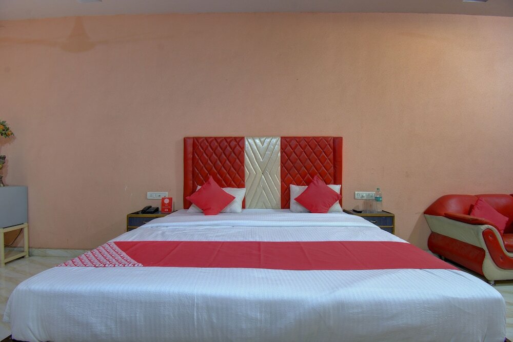 Фото Oyo 19830 Hotel Lucky Star