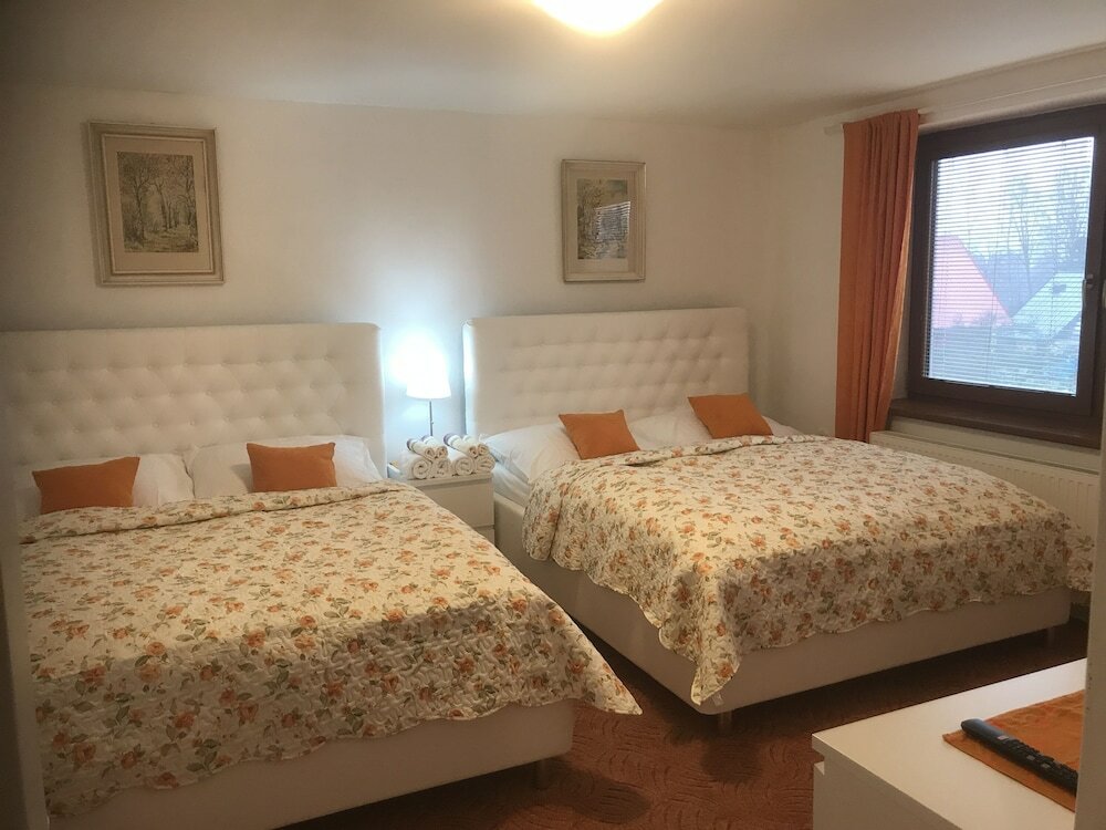 Фото Apartment pod Lysou 3 Bedroom