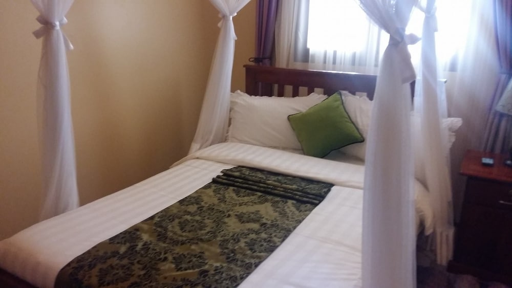 Фото Treasure House Muyenga