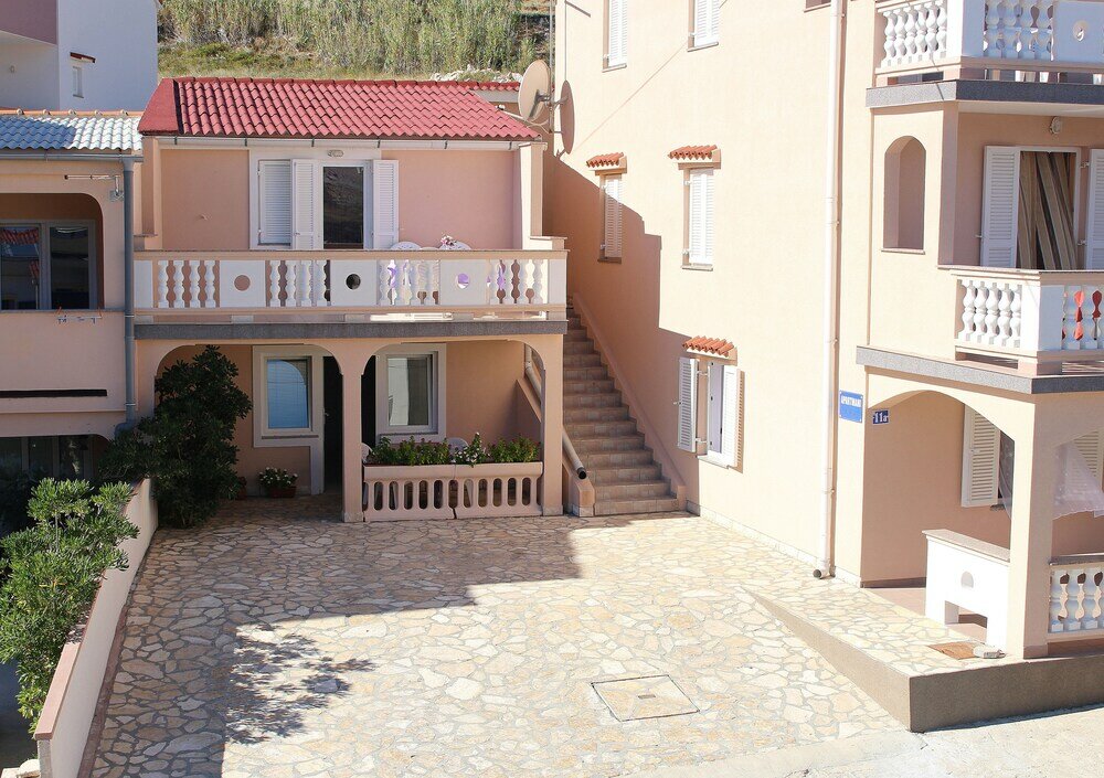 Фото Apartments Tanja & Josipa