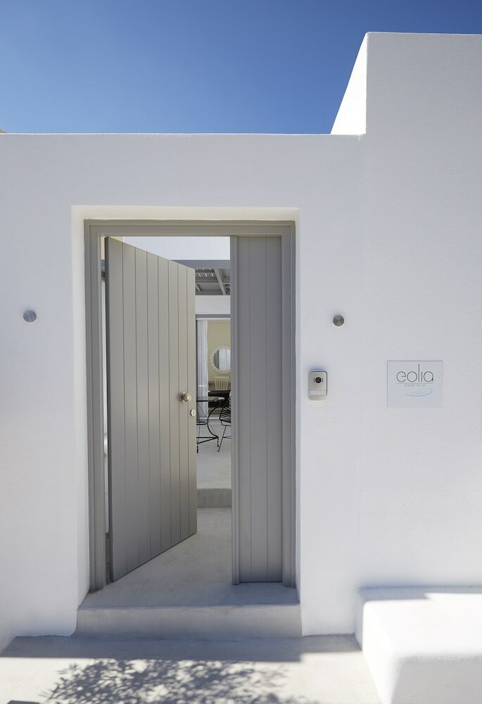 Фото Eolia Kamari Villa