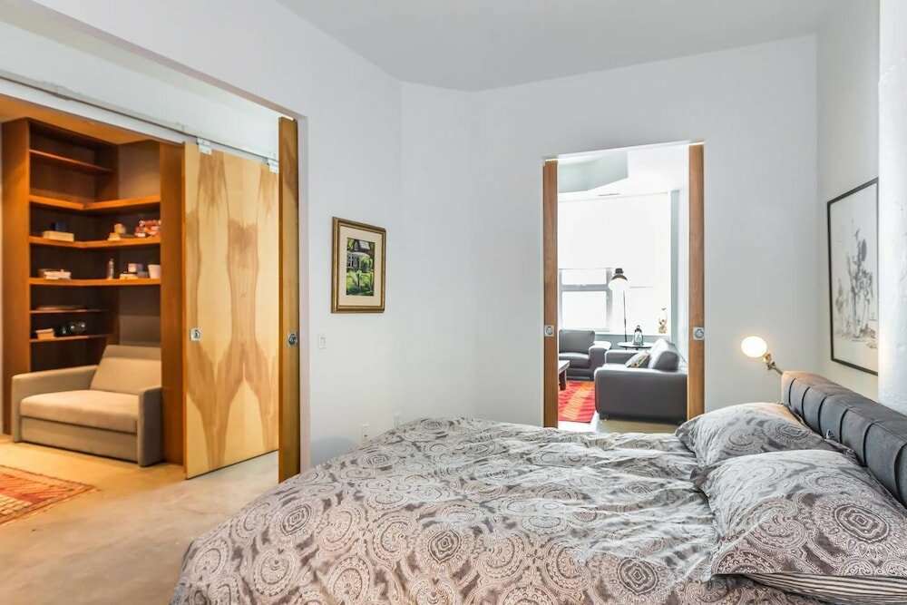 Фото Posh & Luxury Stay in Downtown