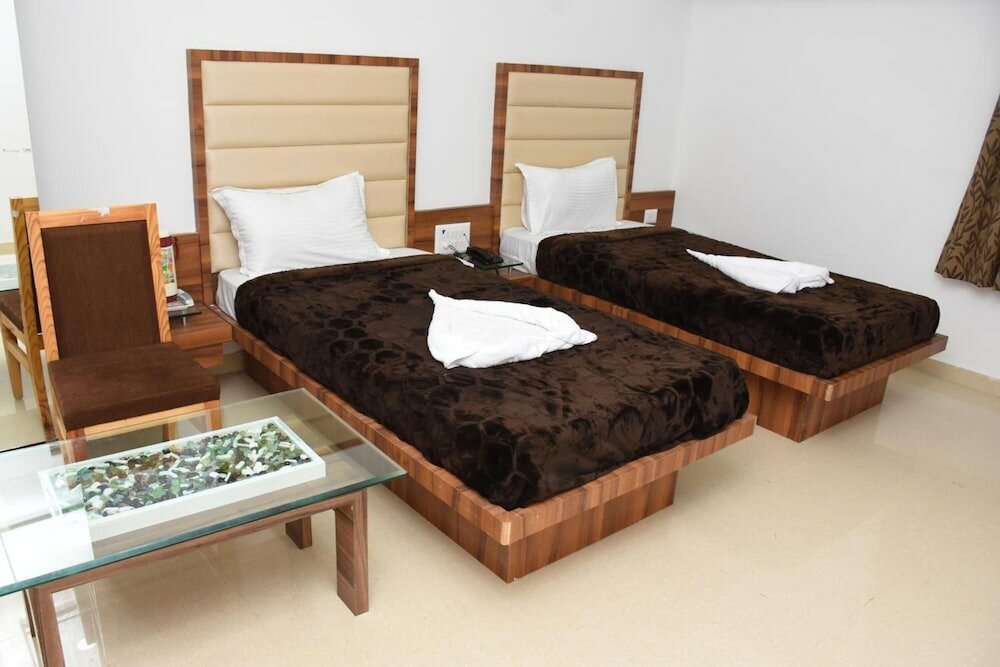 Фото Hotel Caravan