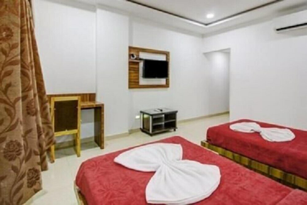 Фото Hotel Caravan