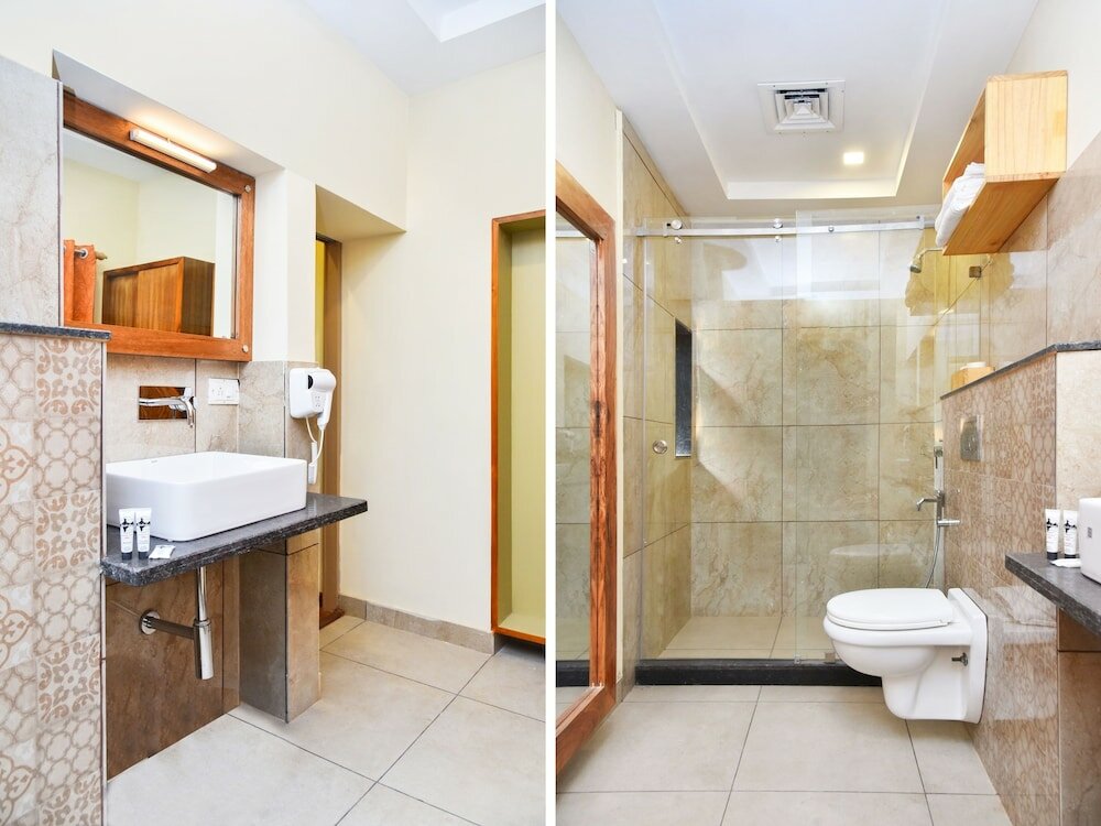 Фото Capital O 35409 Hotel Megh Niwas