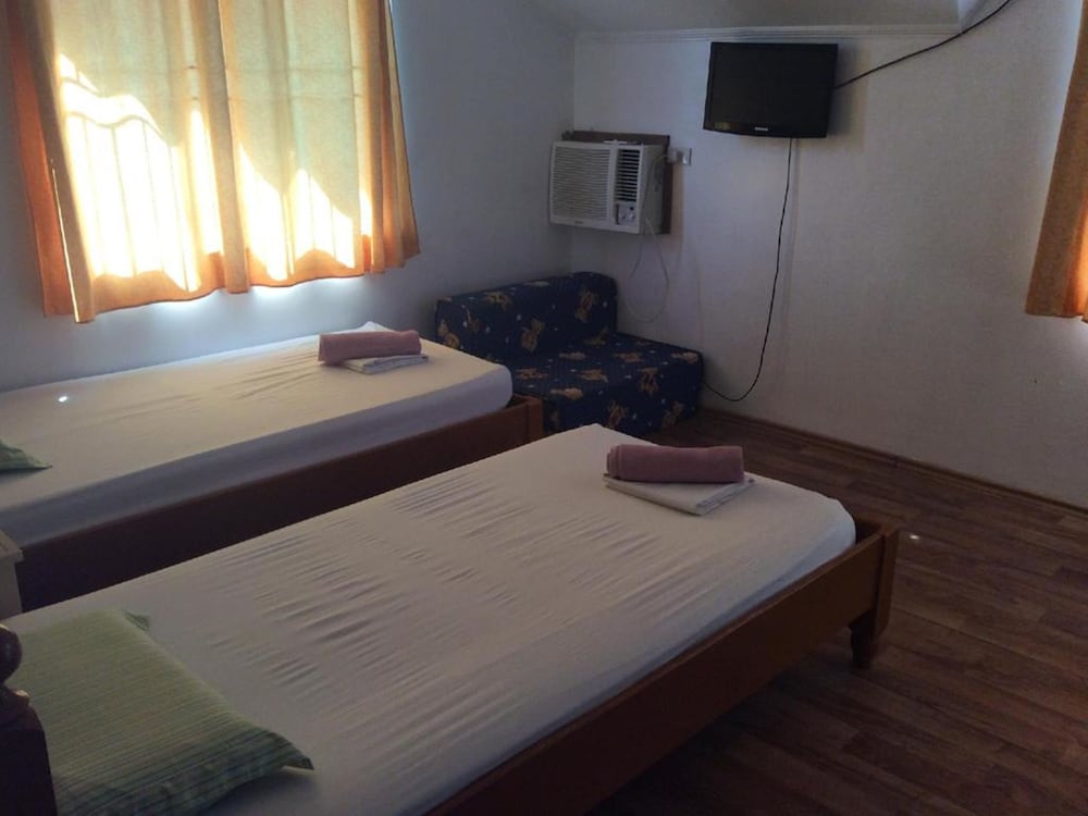 Фото Surigao Tourist Inn Annex