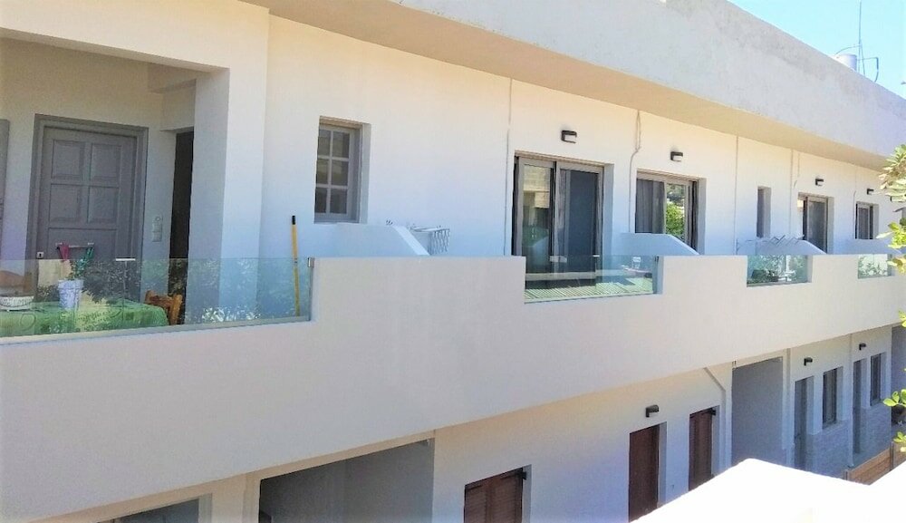 Фото Thania Seaside Smotel - Adults Only