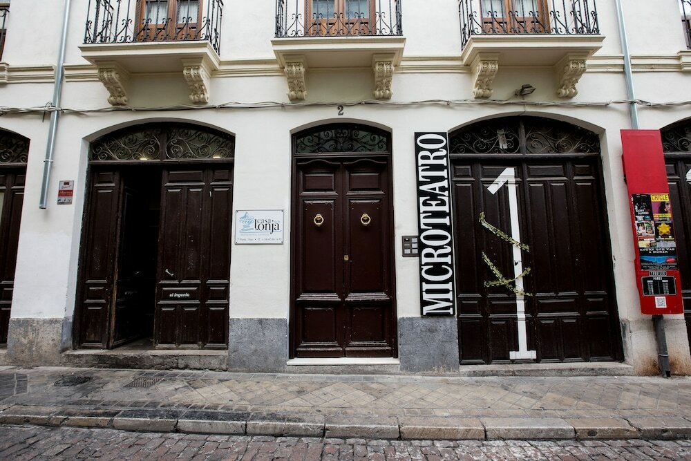 Фото отеля 1