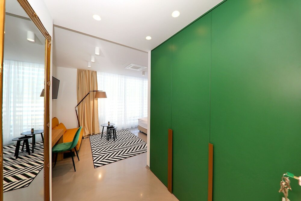 Фото White Rooms Zadar 345