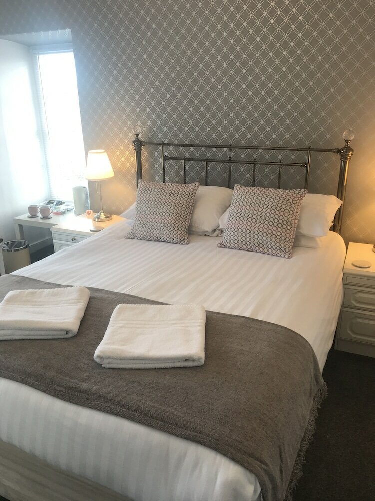 Фото Highcliffe Hotel